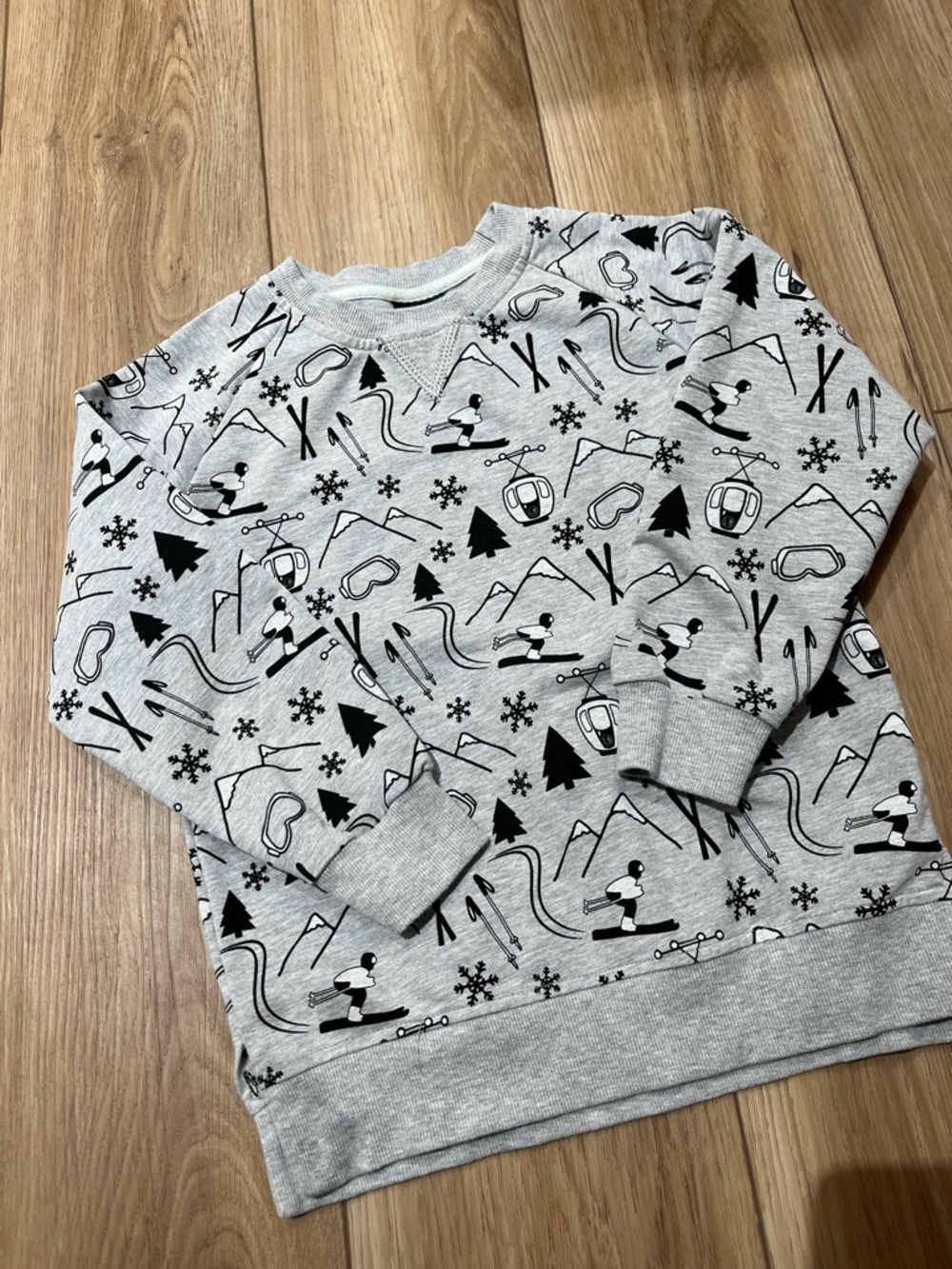 5-6T Little Bipsy Gray Crewneck with Black Ski Print